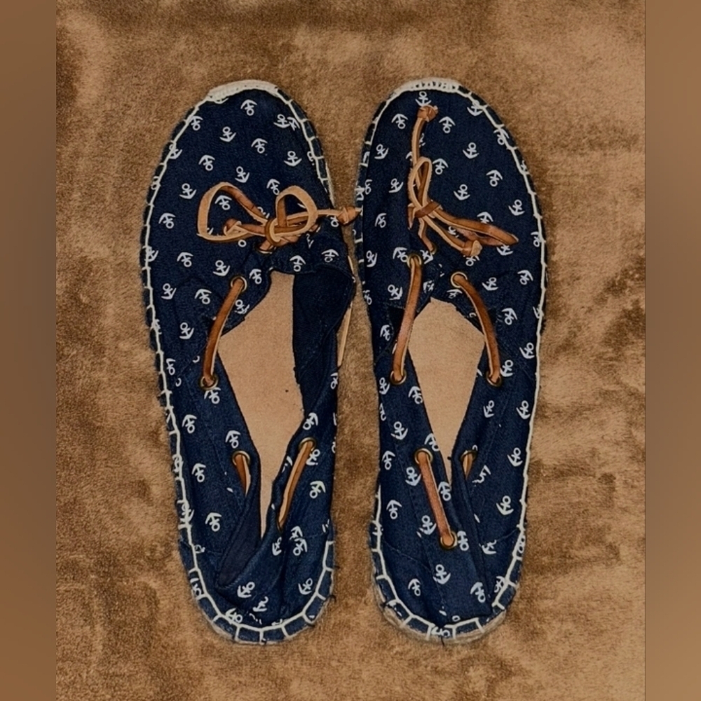Charming Charlie nautical shoe size 8 *S-1011.2K